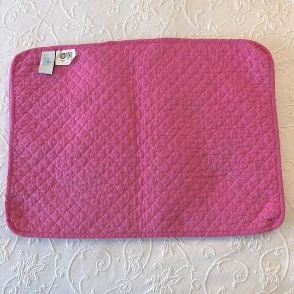 Sigrid Olsen Home‎ Quilted Seashell Placemat Pink Coastal Beach Scallop Print
